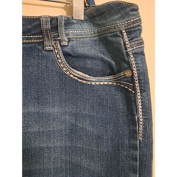 Apollo Womens Blue Denim Capri Jeans Indigo Wash Embellished Pockets - Picture 3 of 9